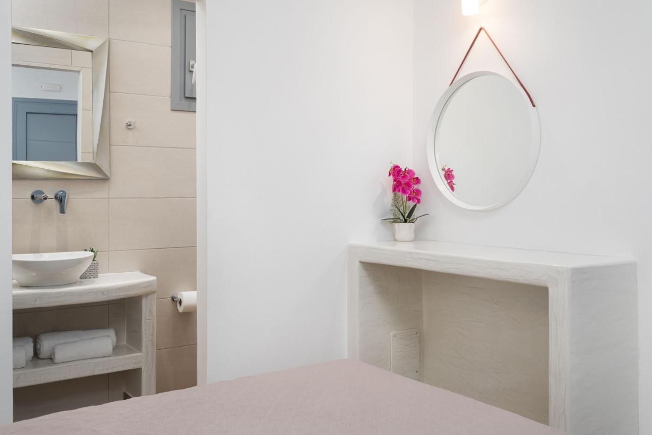 Bliss Holidays Spot * Fira (Santorini)